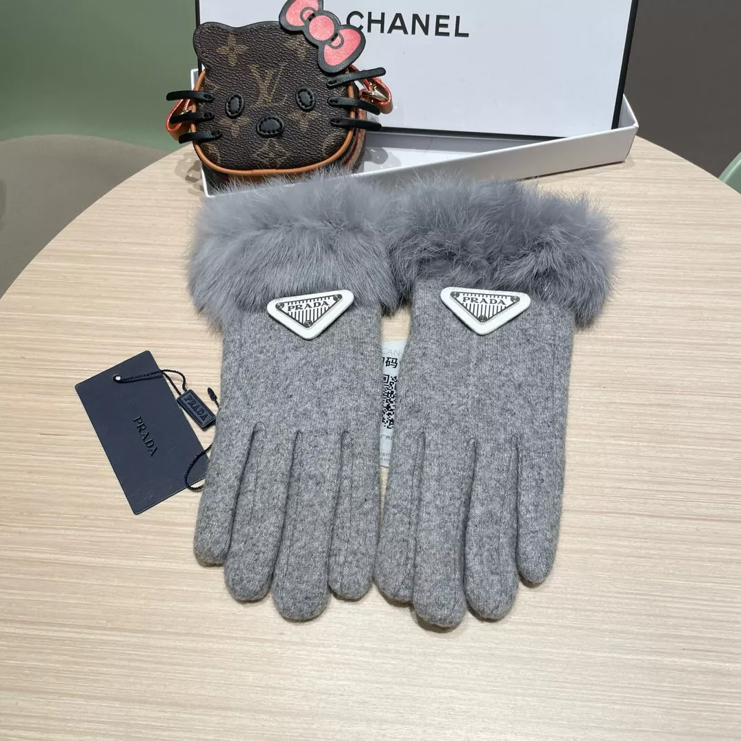 ModernLook 9143 Prada Gloves