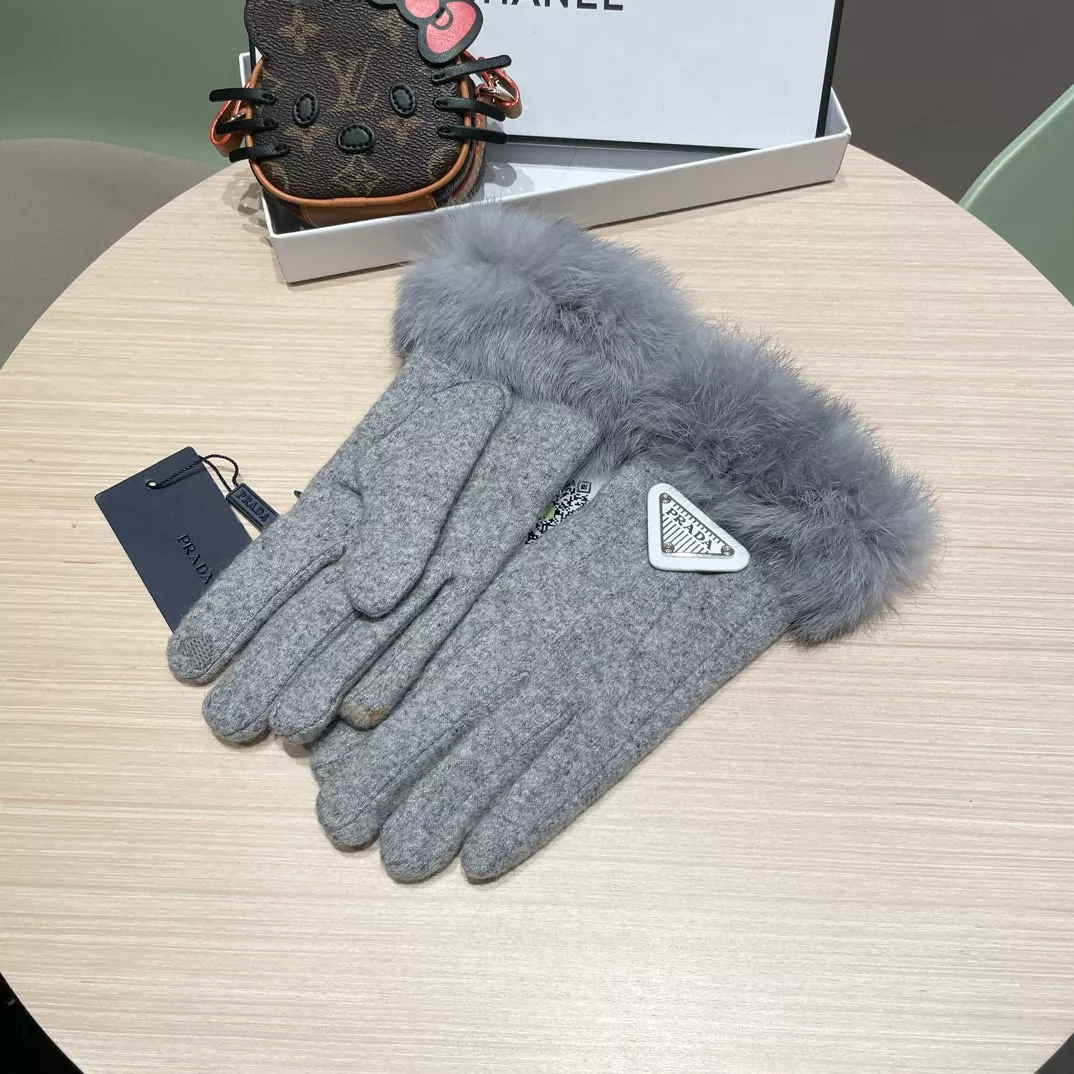 ModernLook 9143 Prada Gloves