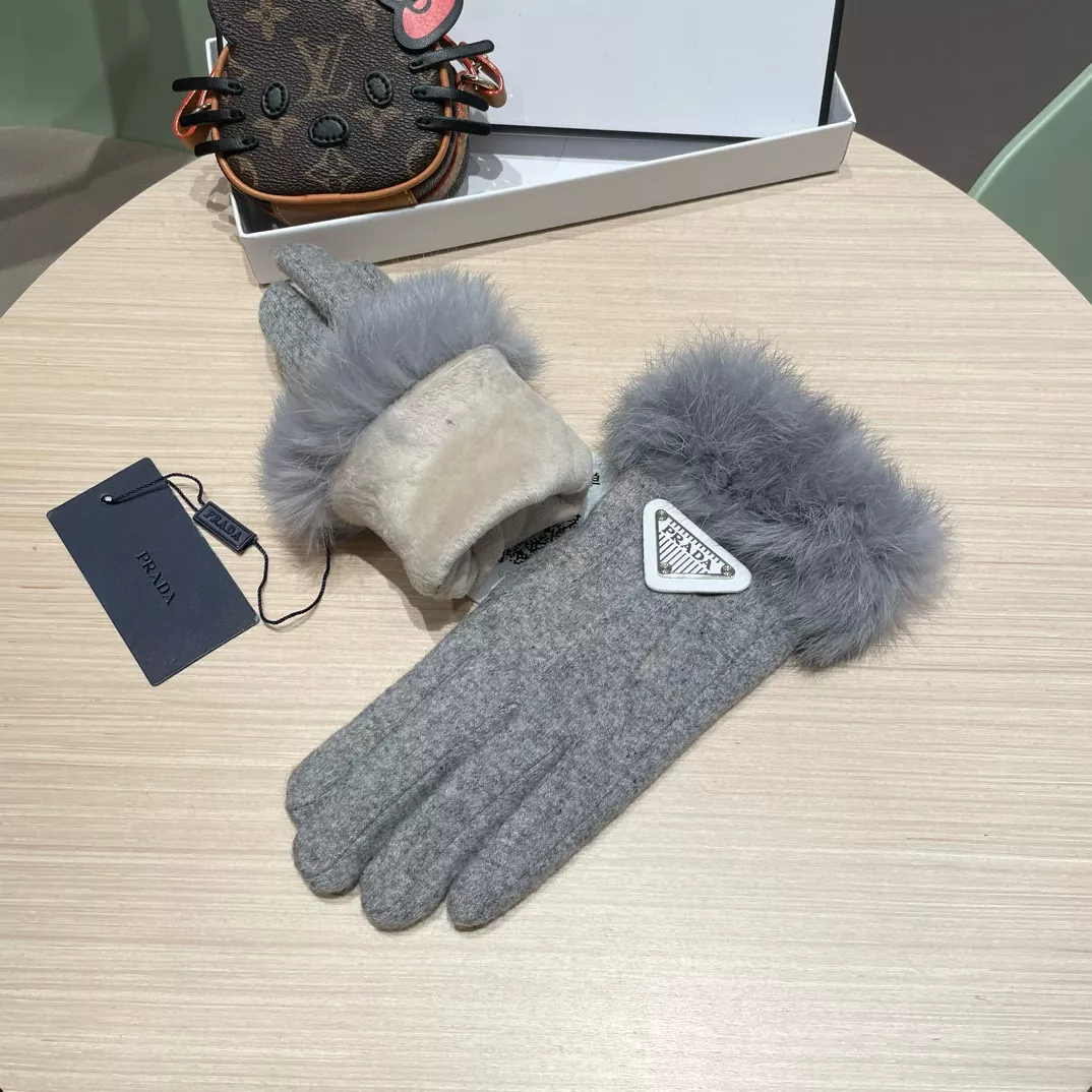 ModernLook 9143 Prada Gloves