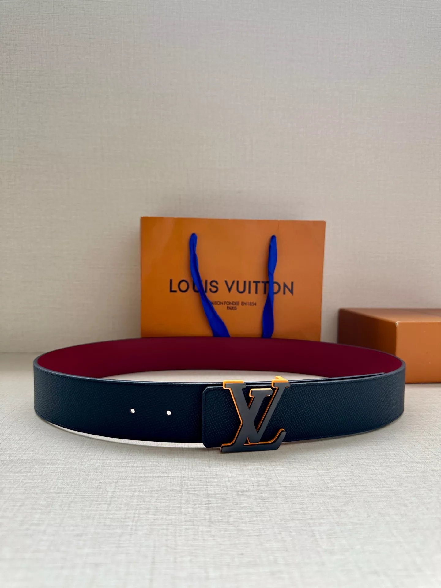 ModernLook 9275 Louis Vuitton AAA Quality Belts In 4.0cm For Men