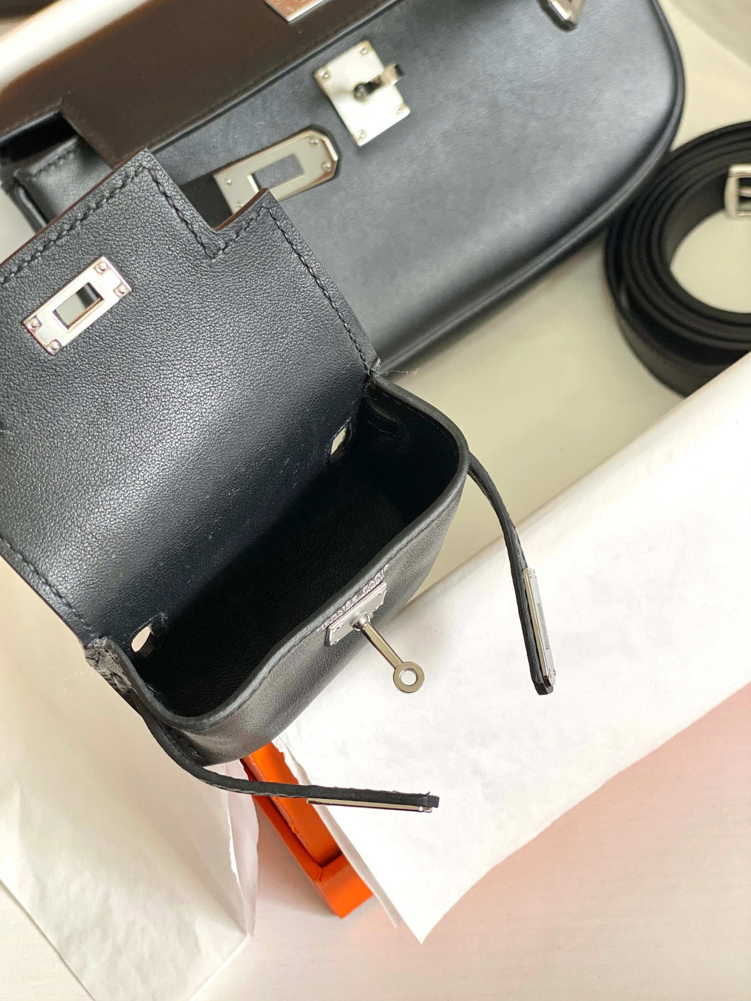 ModernLook 9290 Hermes AAA Quality Belt Bags For Women