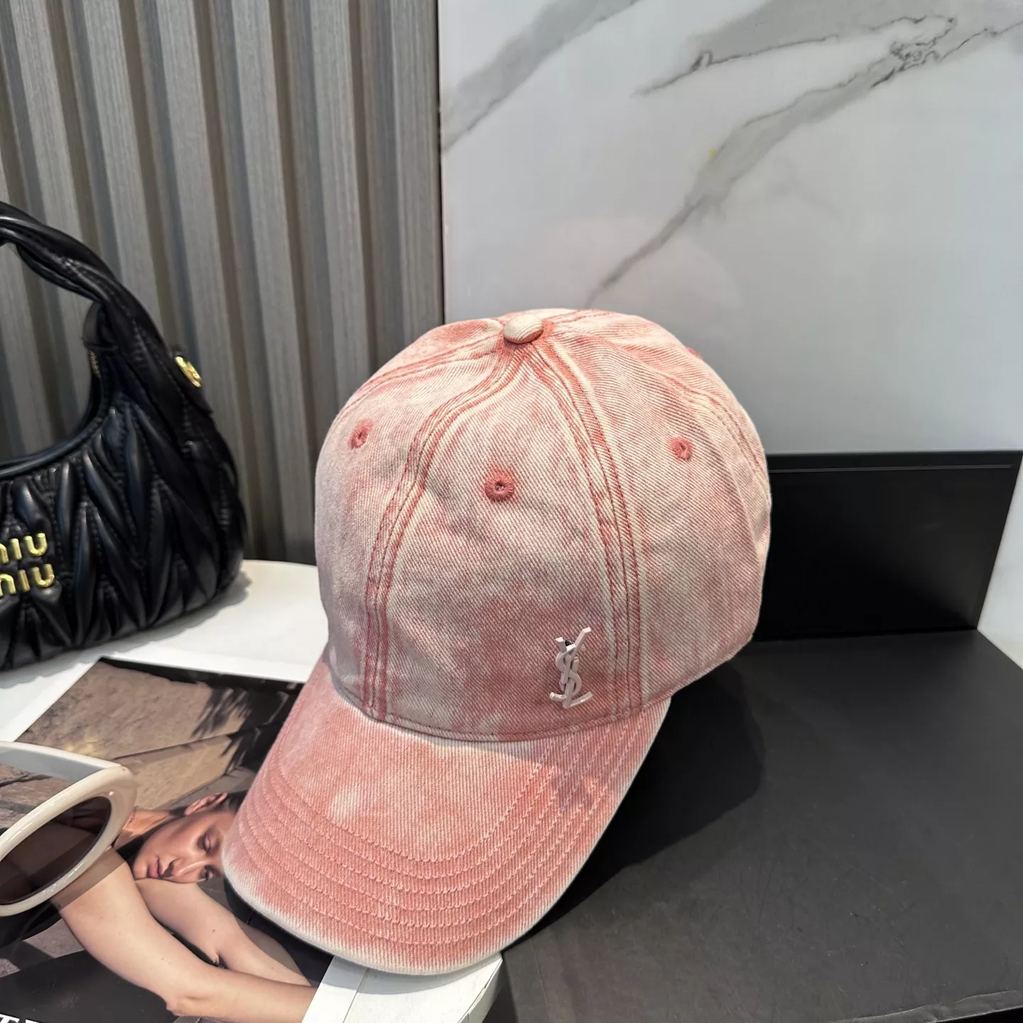 ModernLook 9489 Yves Saint Laurent YSL Caps