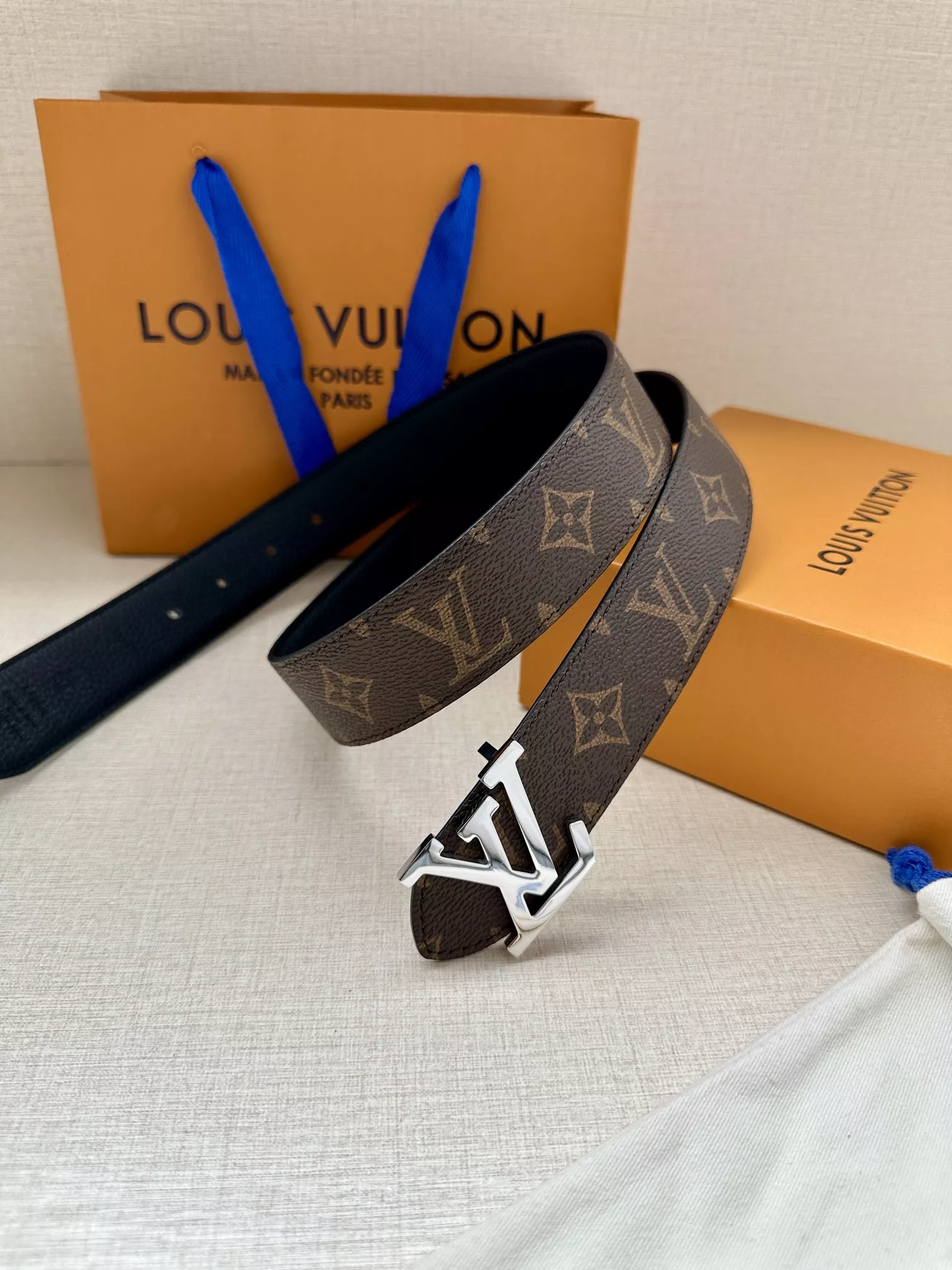 ModernLook 9567 Louis Vuitton AAA Quality Belts In 3.5cm For Men