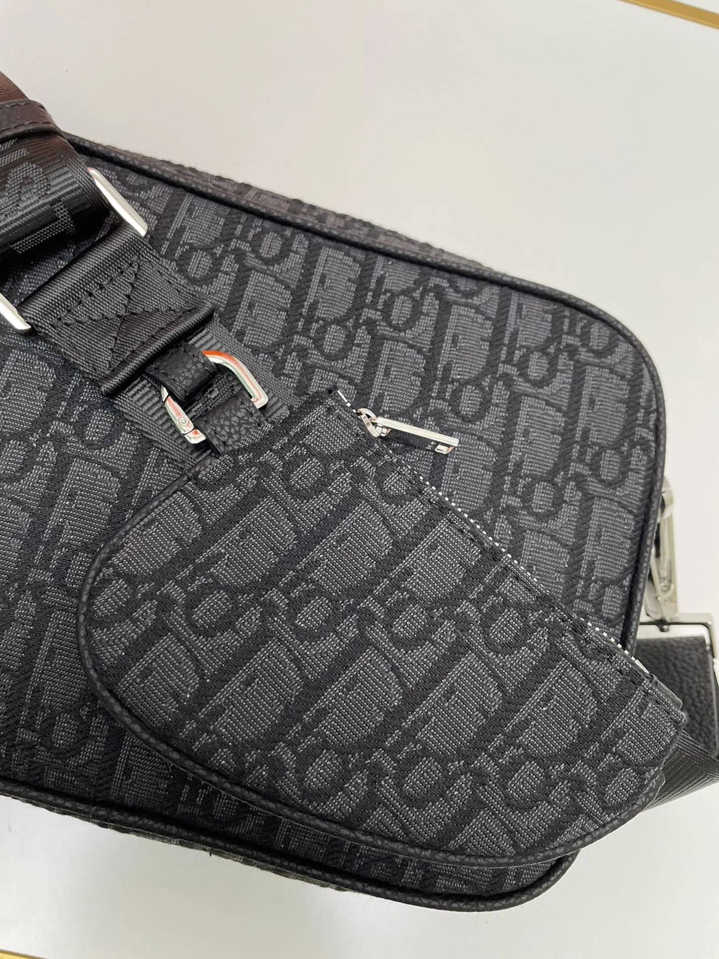 ModernLook 9569 Christian Dior AAA Man Messenger Bags