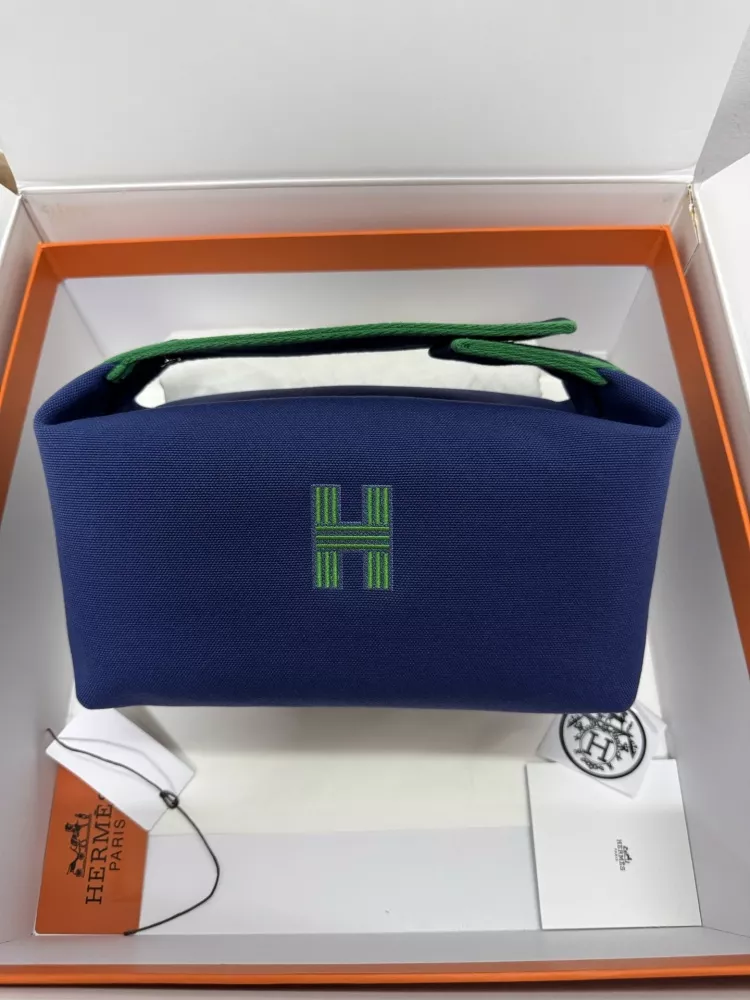 ModernLook 9573 Hermes AAA Quality Handbags For Women