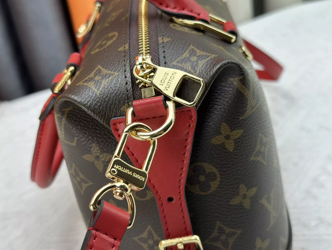 ModernLook 9630 Louis Vuitton AAA Quality Handbags For Women