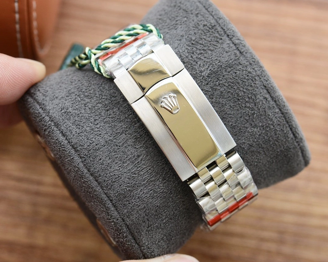 ModernLook 9947 Rolex Quality AAA Watches For Men