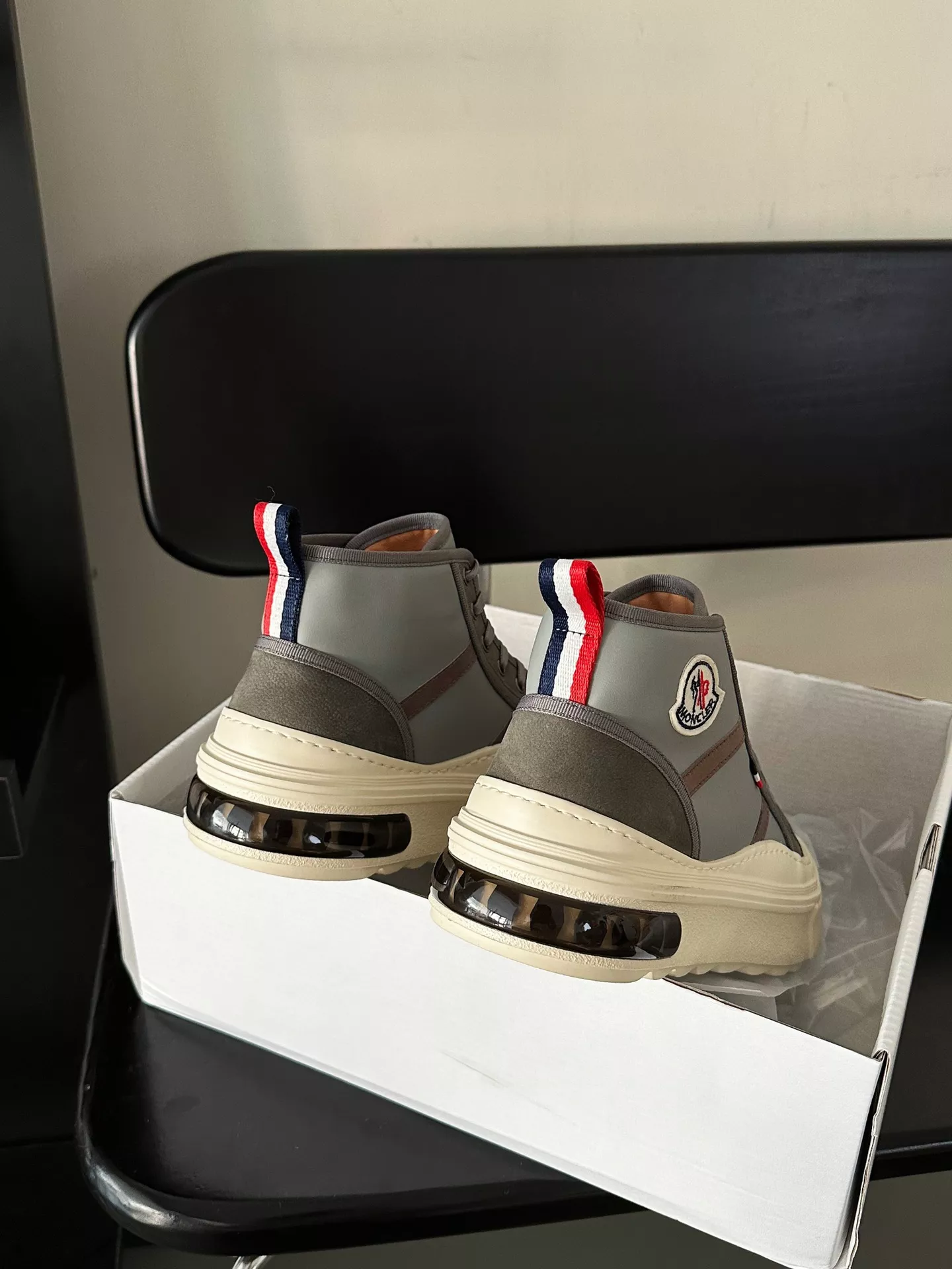 Moncler Boots For Men Cozy 8105