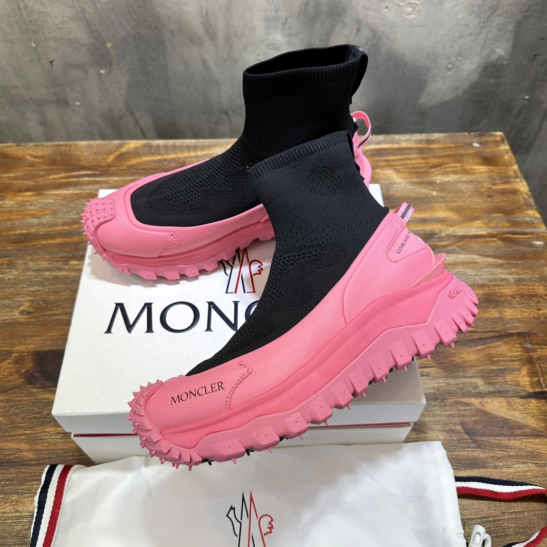 Moncler Boots For Women Practical 1750