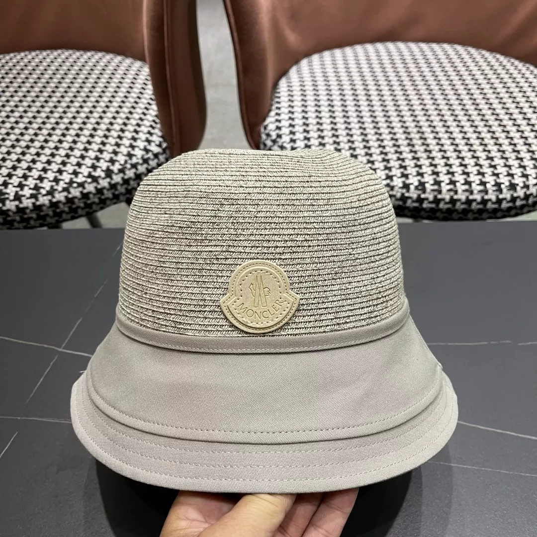 Moncler Caps Bold 469