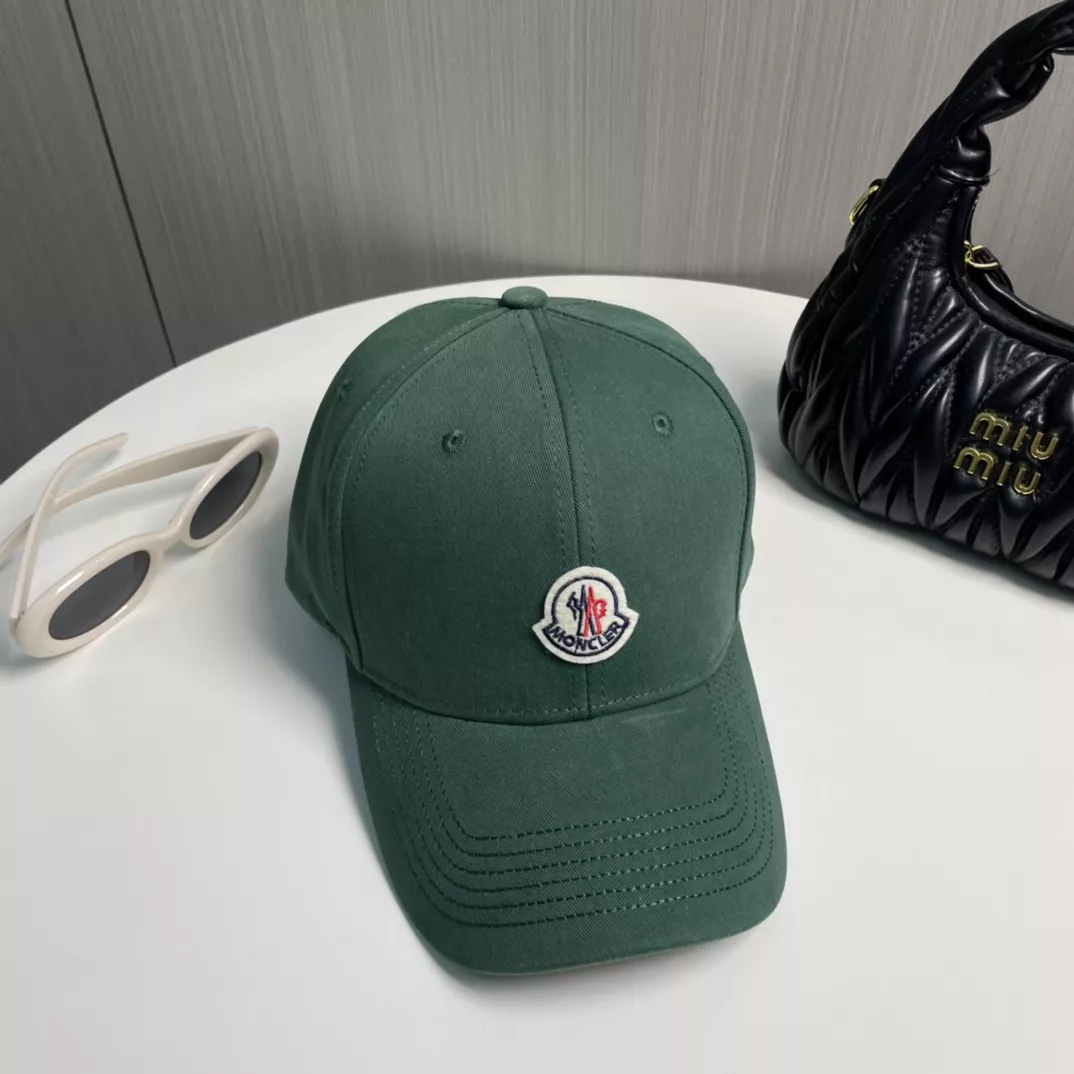 Moncler Caps Breathable 1389