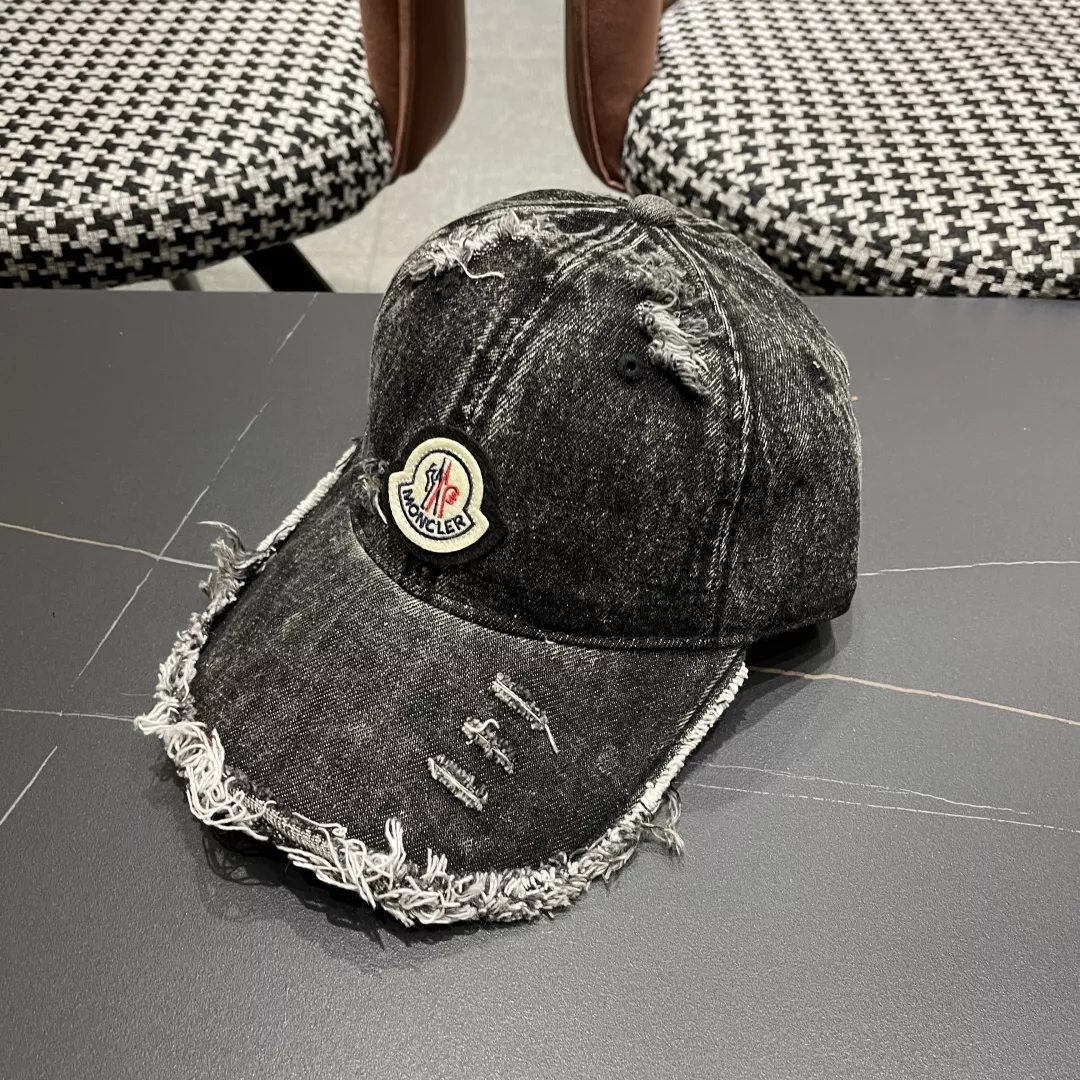 Moncler Caps Breathable 7717