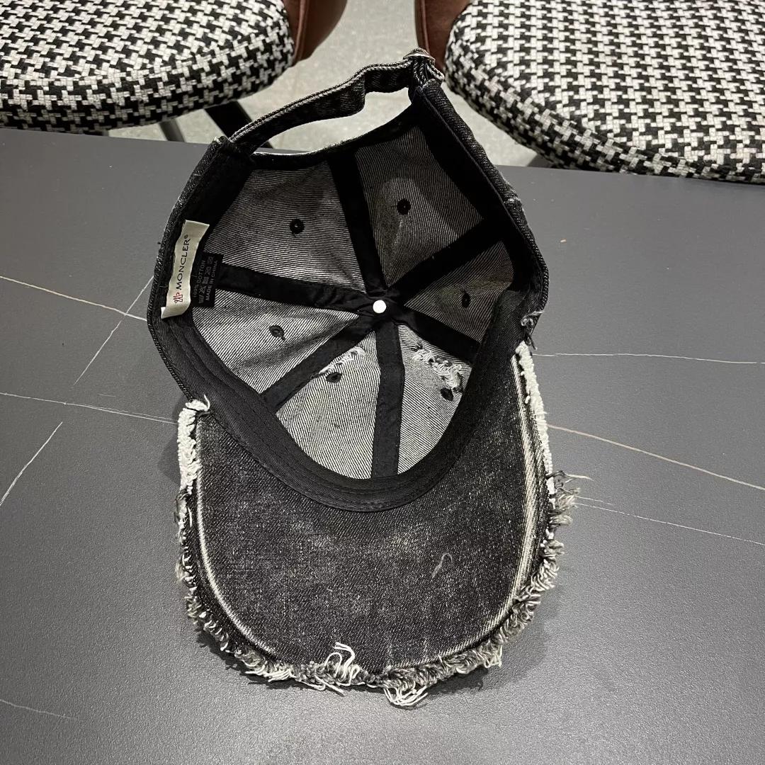 Moncler Caps Breathable 7717
