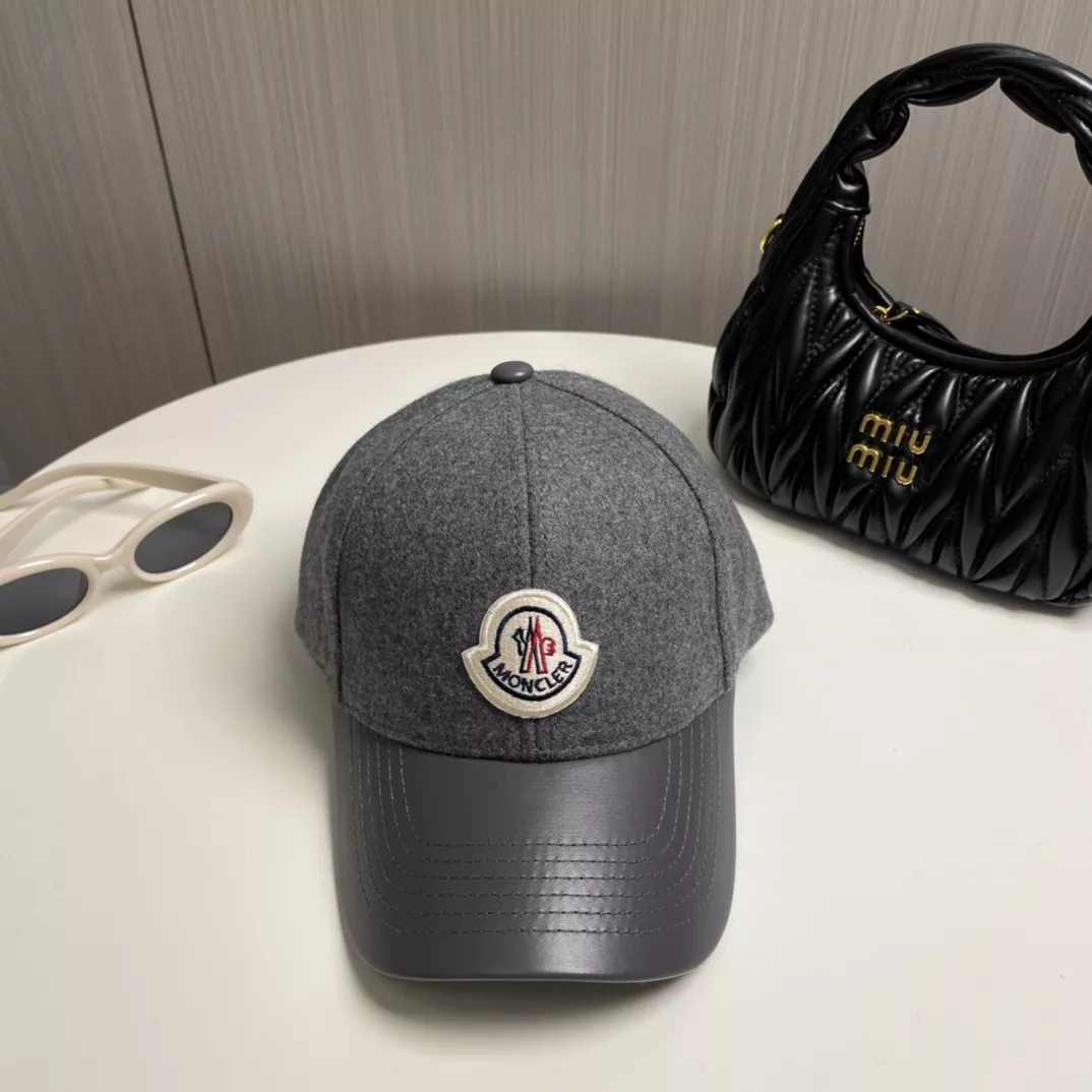 Moncler Caps Comfortable 6884