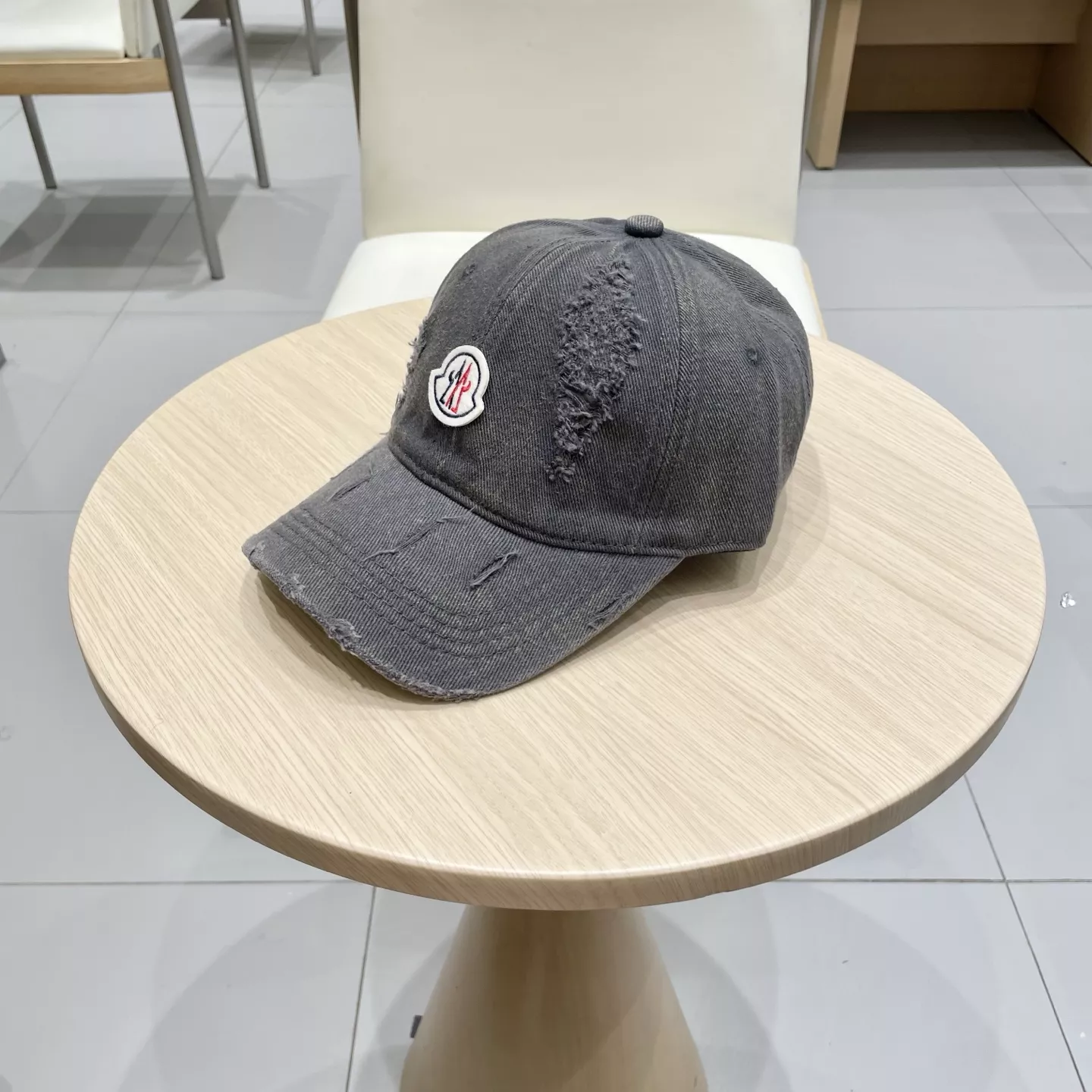Moncler Caps DailyWear 8087
