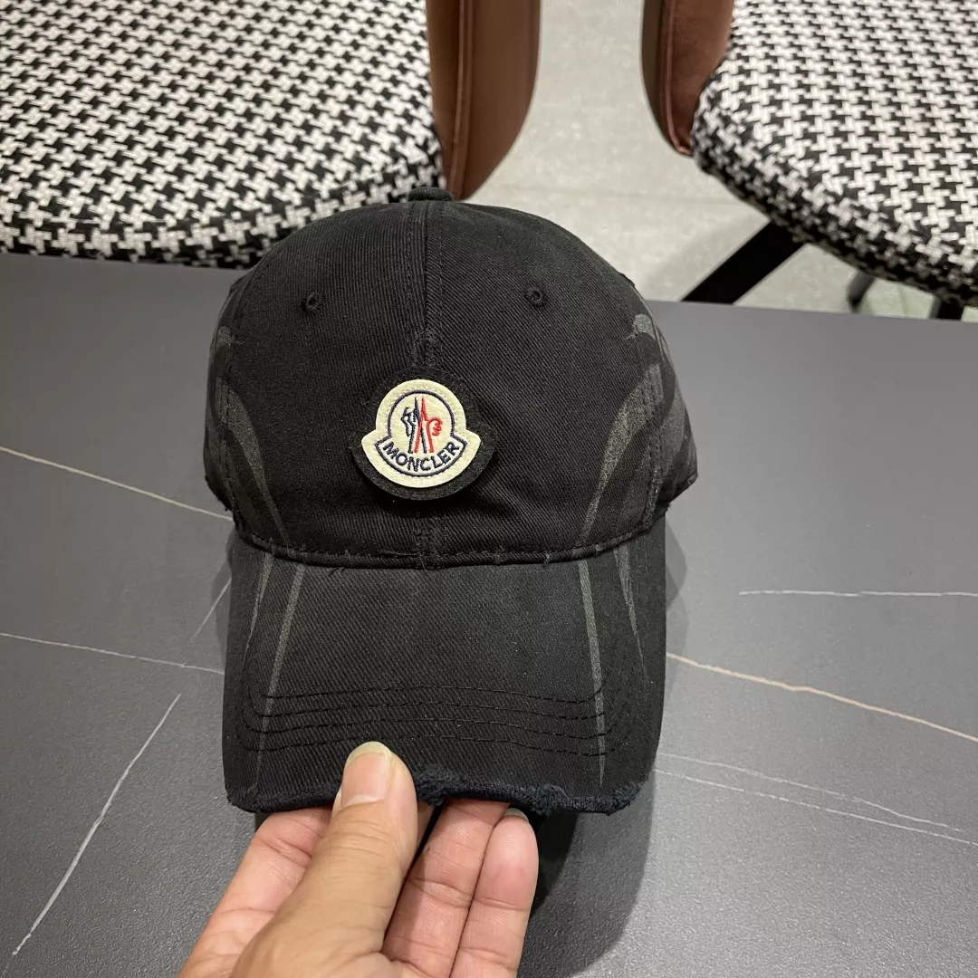 Moncler Caps Durable 289