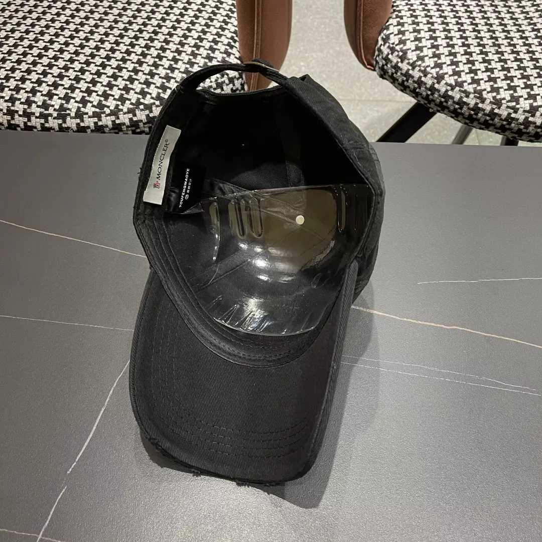 Moncler Caps Durable 289