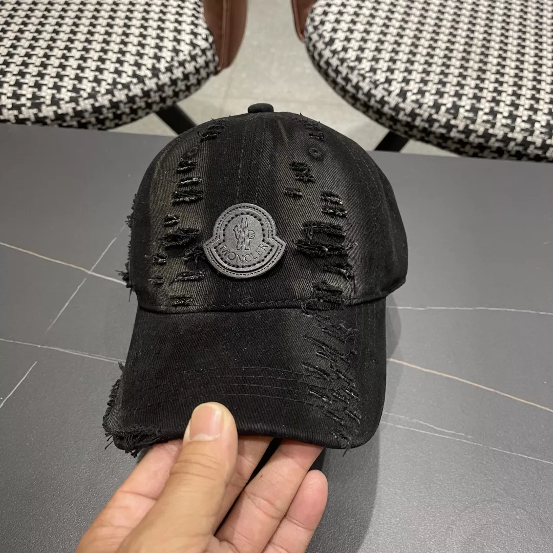 Moncler Caps Durable 483
