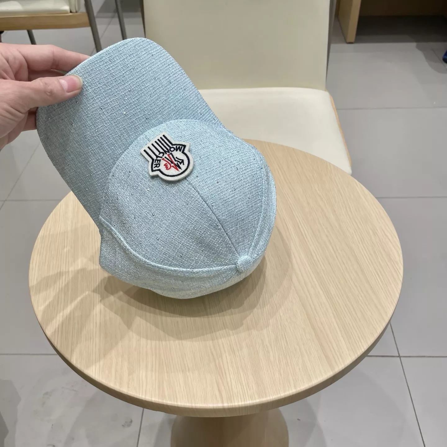 Moncler Caps Durable 8092