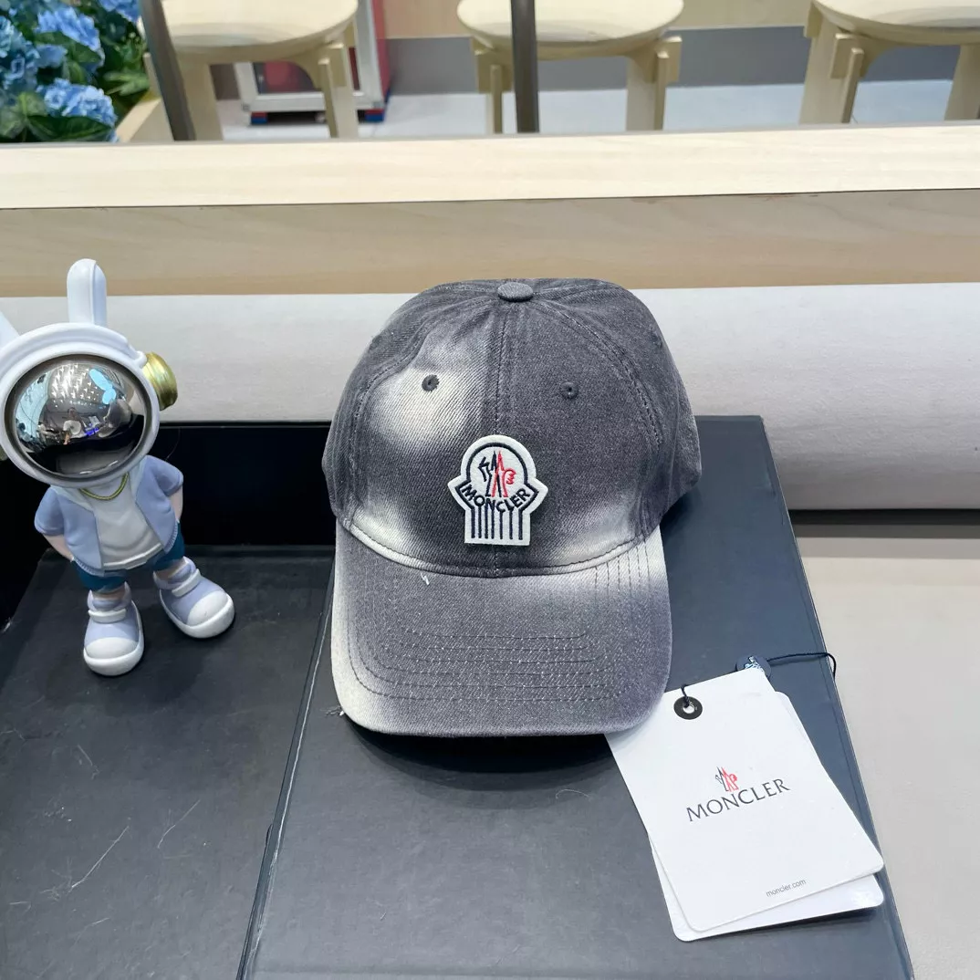 Moncler Caps EasyMatch 4726