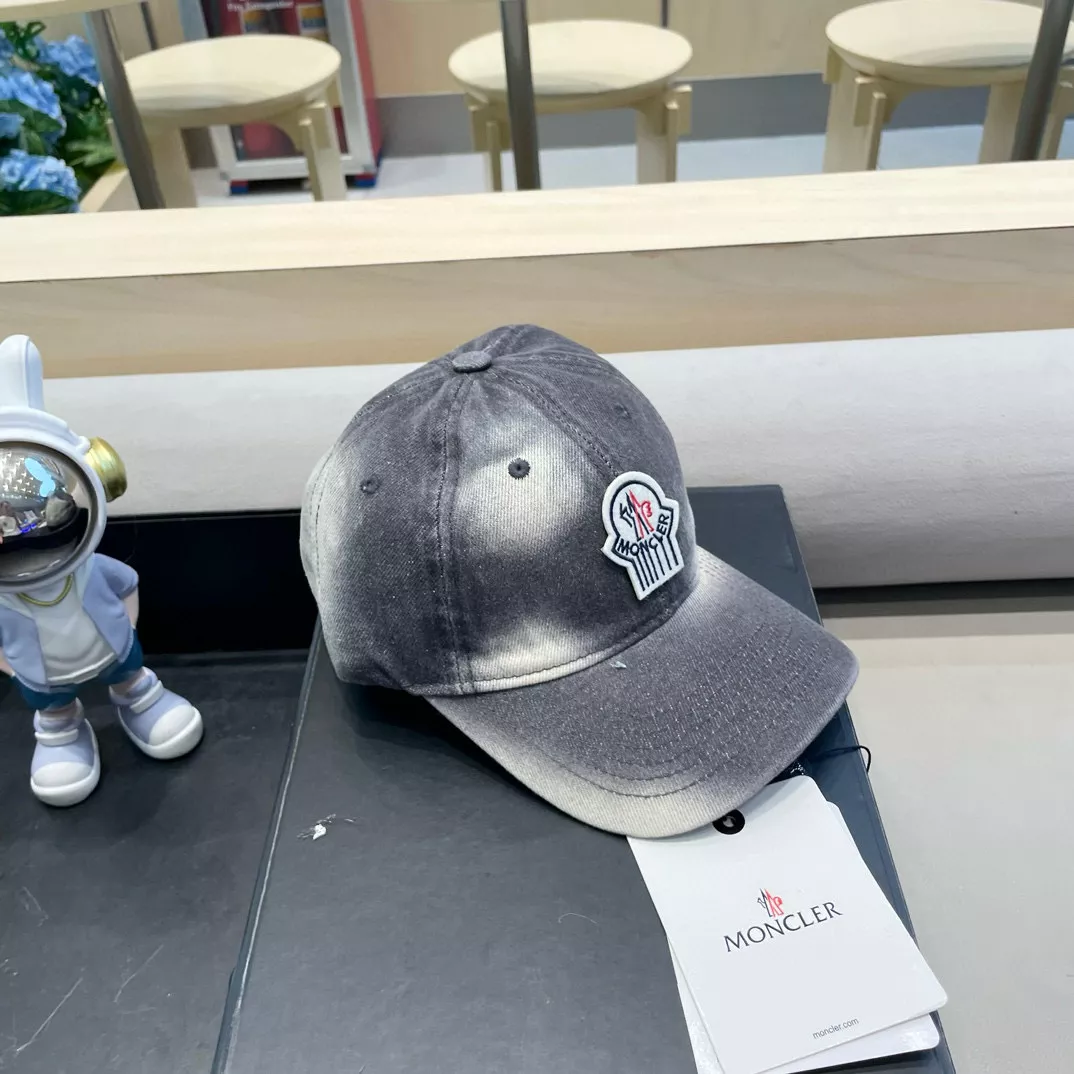 Moncler Caps EasyMatch 4726