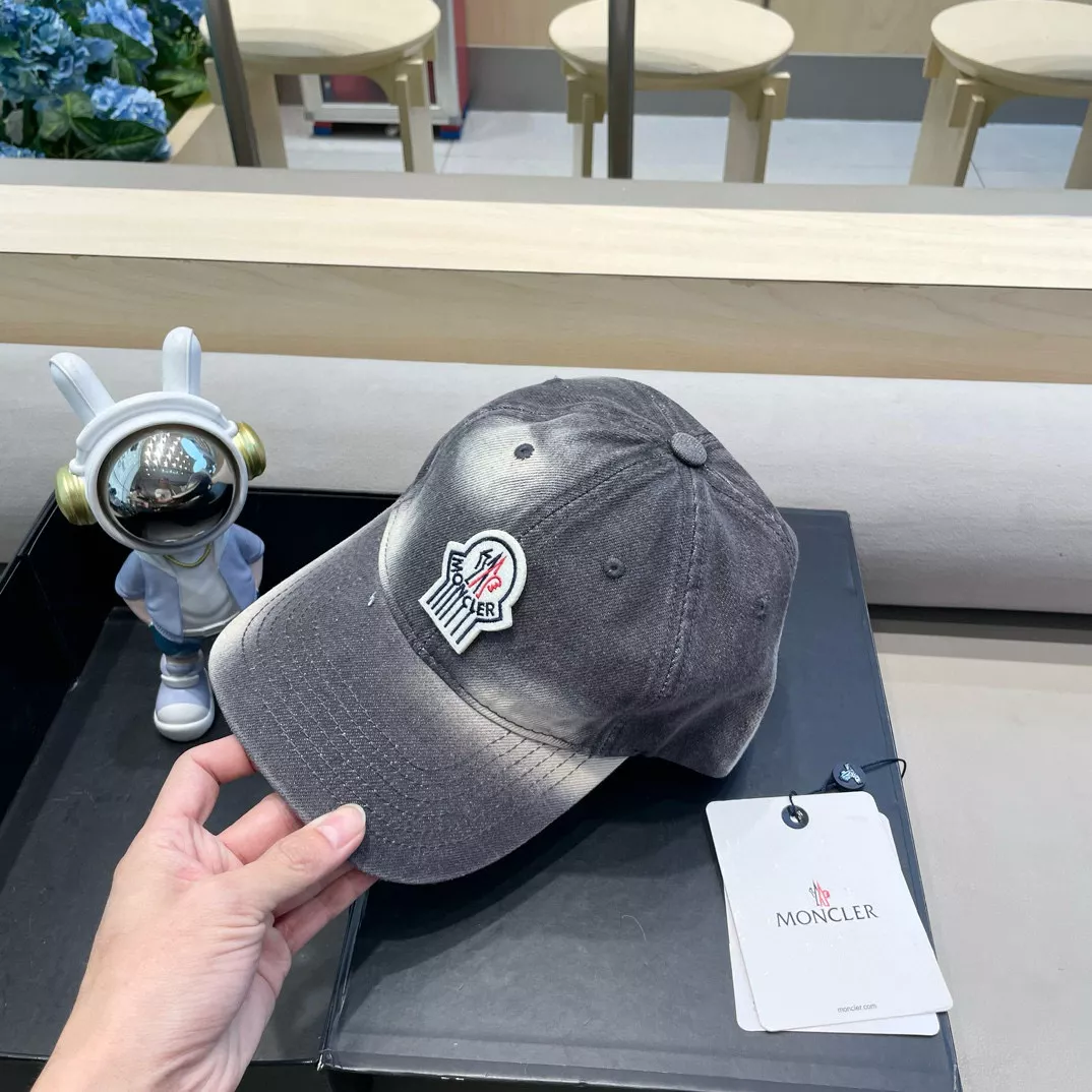Moncler Caps EasyMatch 4726