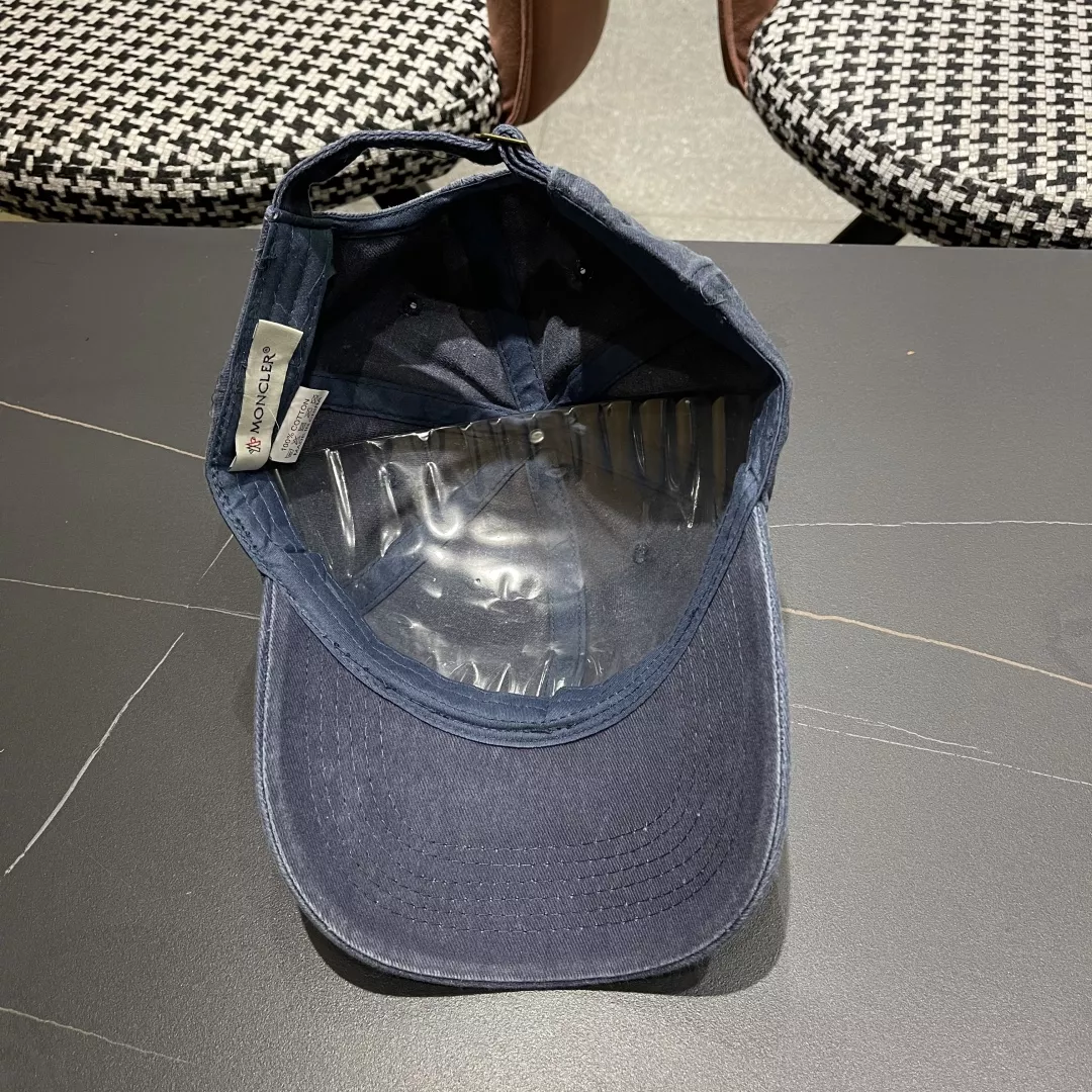 Moncler Caps Fashionable 3679