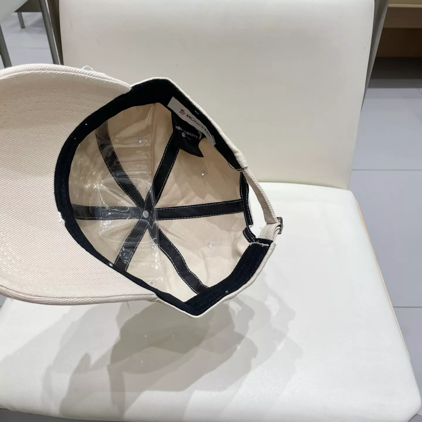 Moncler Caps GoodFit 8889