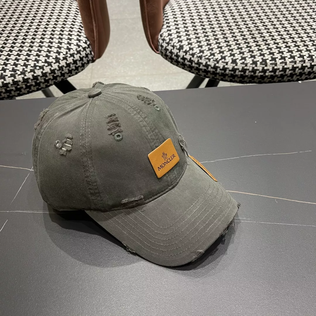 Moncler Caps Minimalist 1350