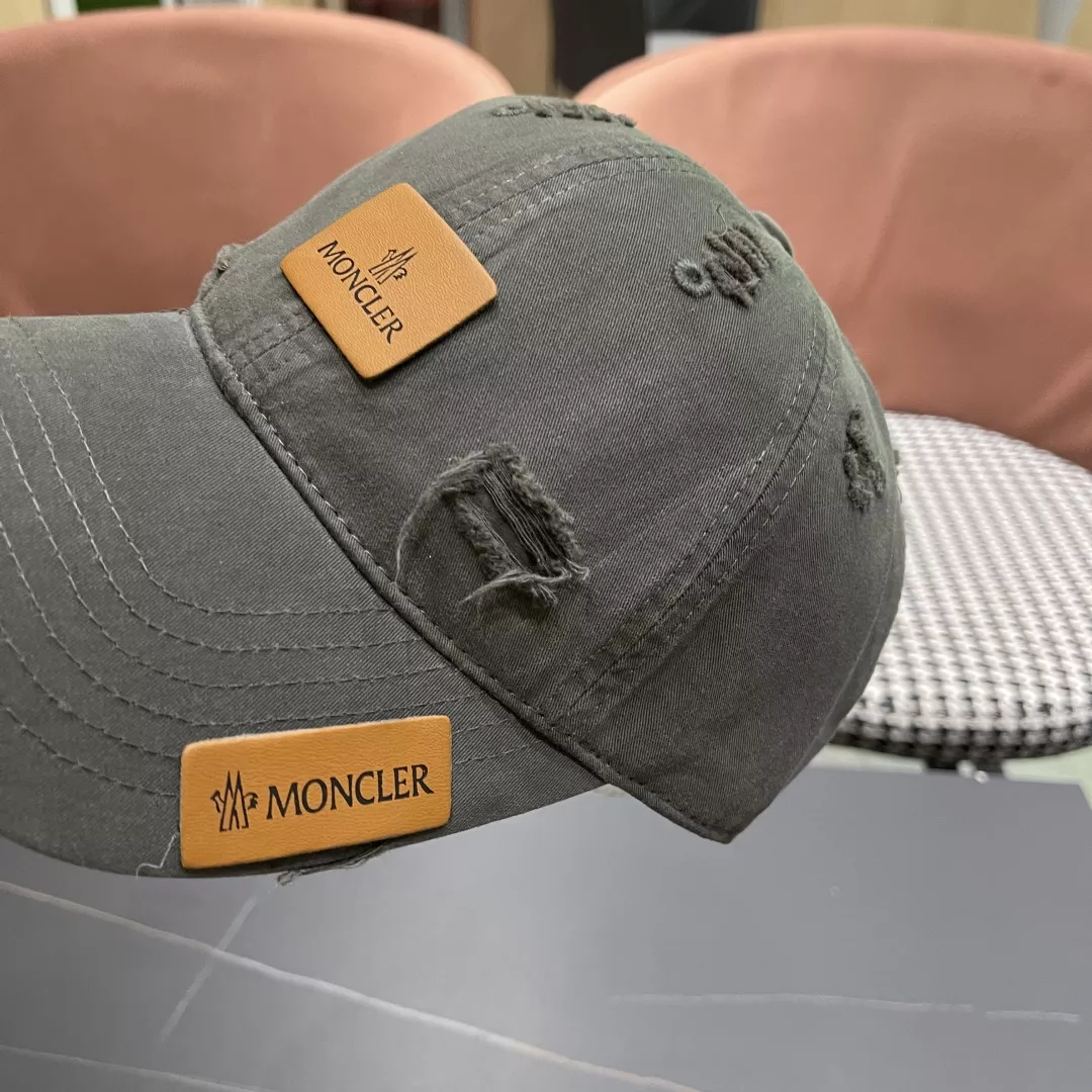 Moncler Caps Minimalist 1350