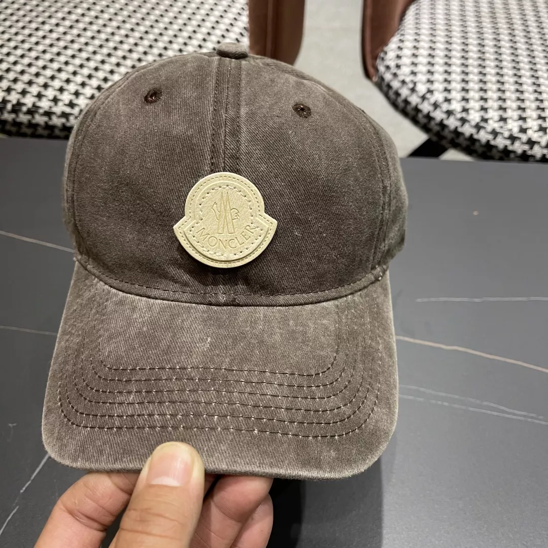 Moncler Caps Minimalist 2707