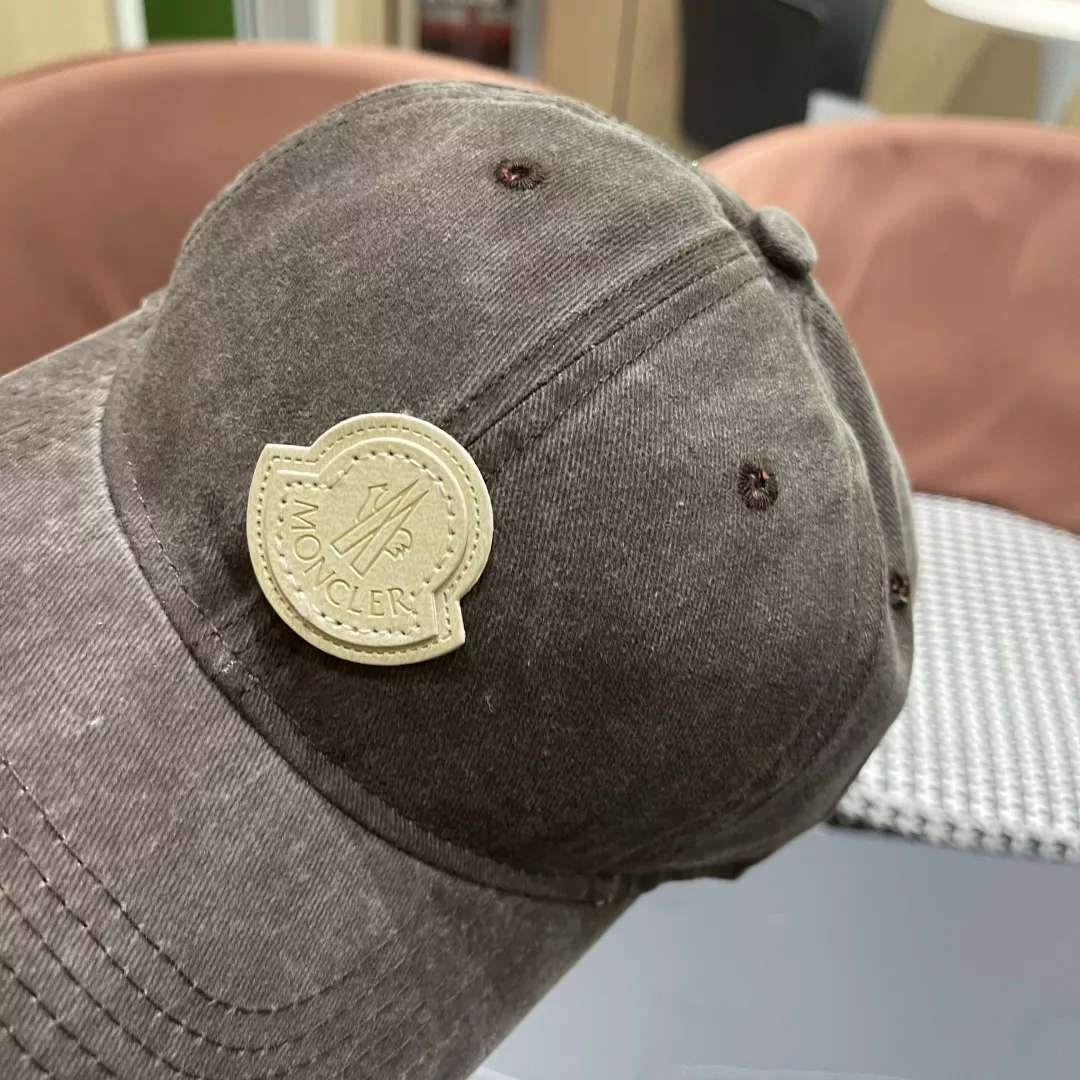 Moncler Caps Minimalist 2707
