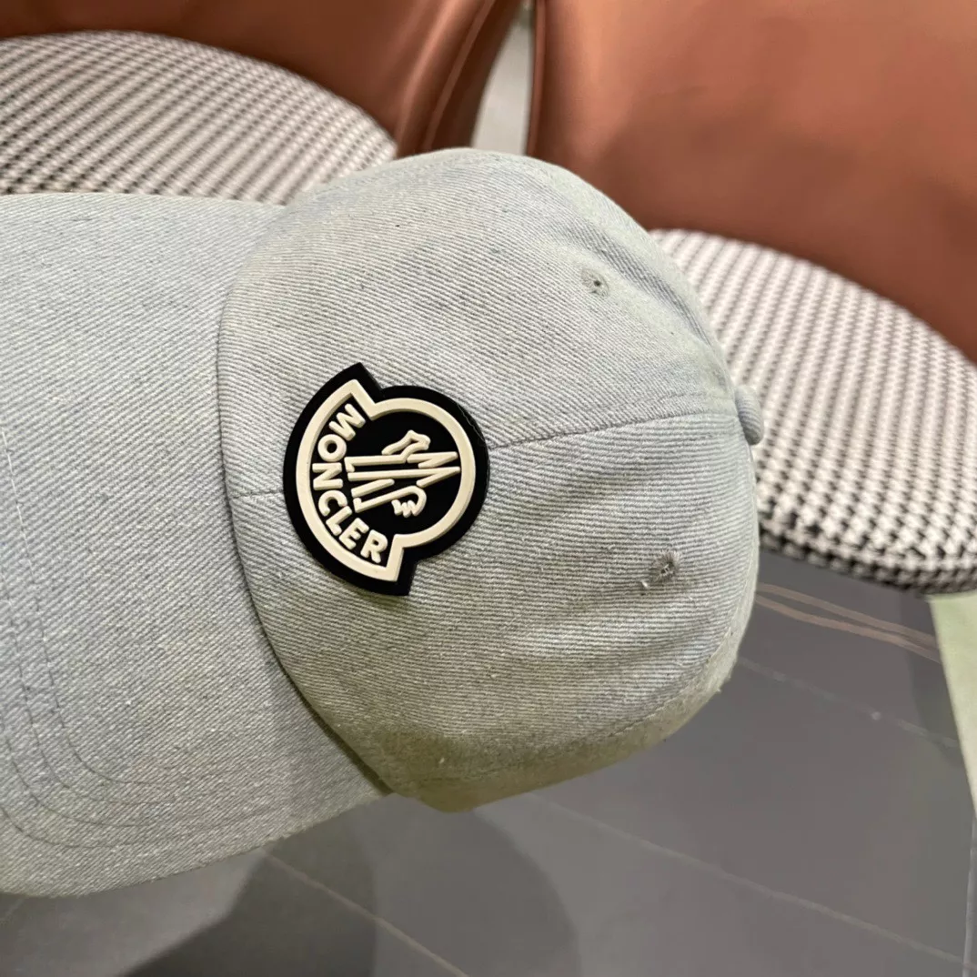 Moncler Caps Modern 9032