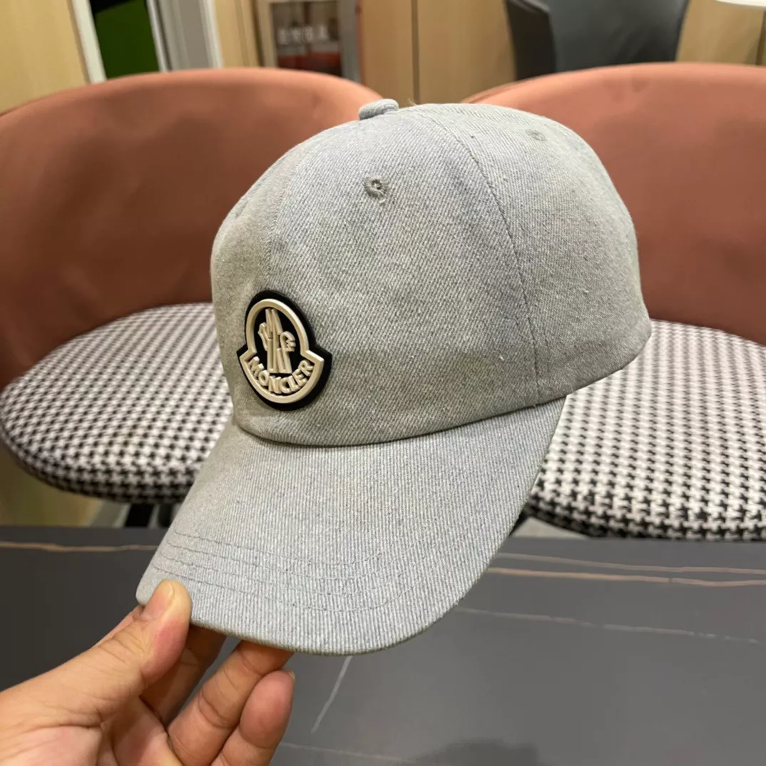 Moncler Caps Modern 9032