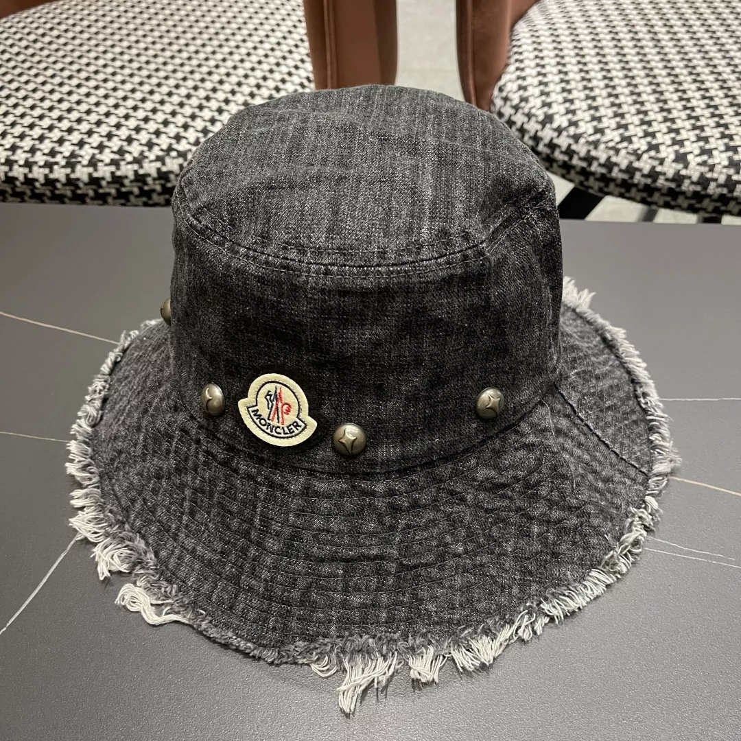 Moncler Caps Refined 5299