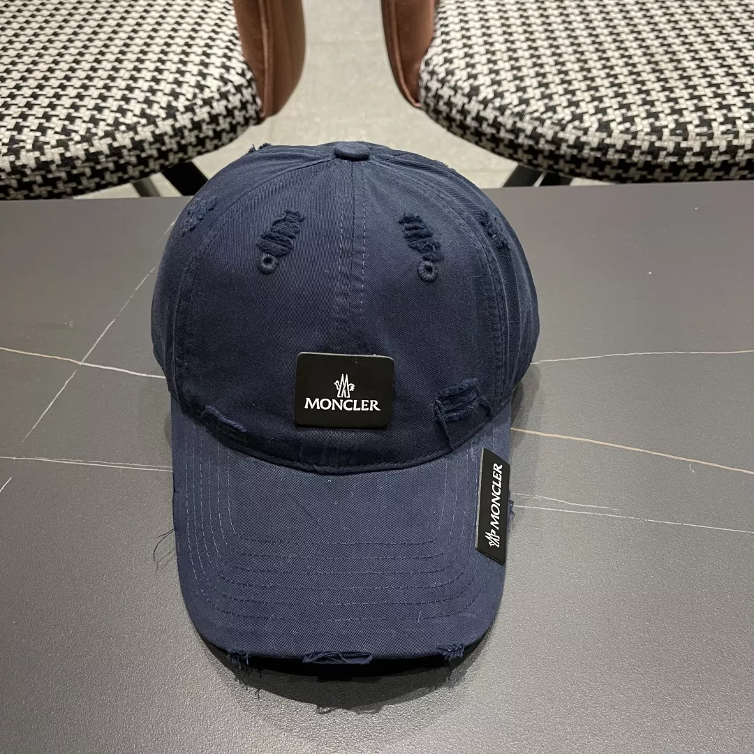 Moncler Caps Refined 5807