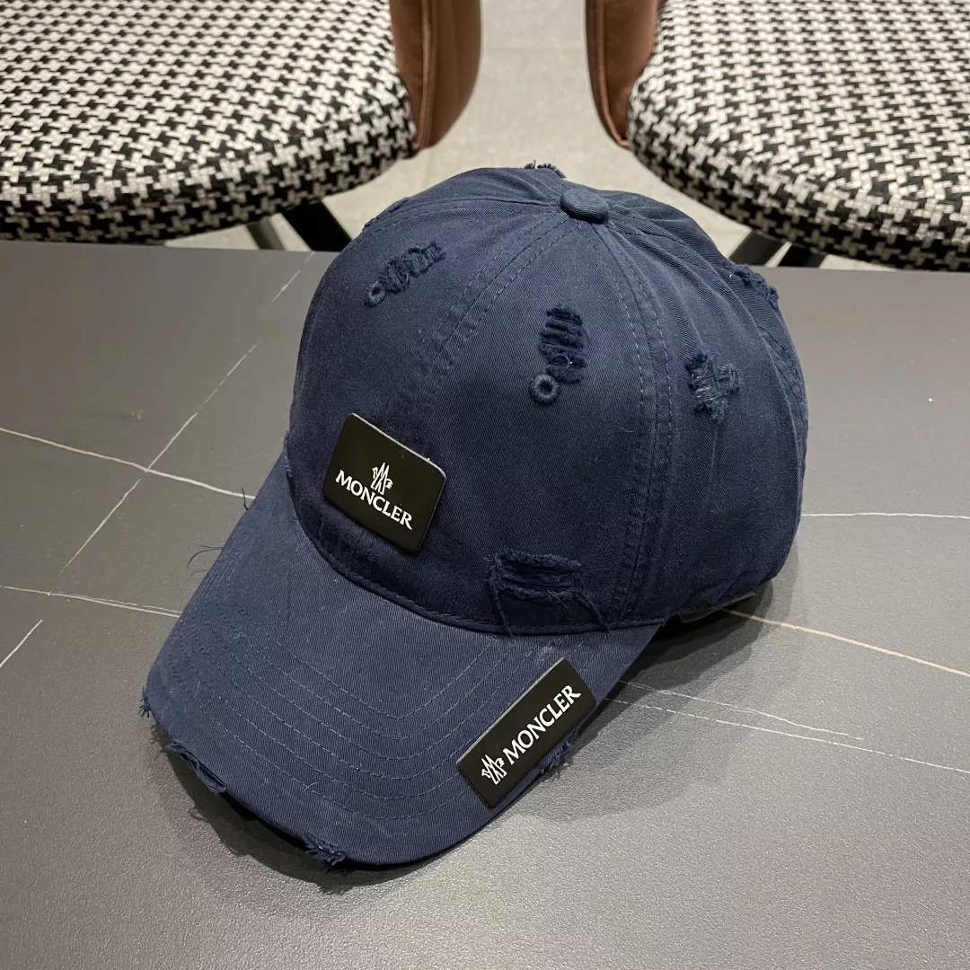 Moncler Caps Refined 5807