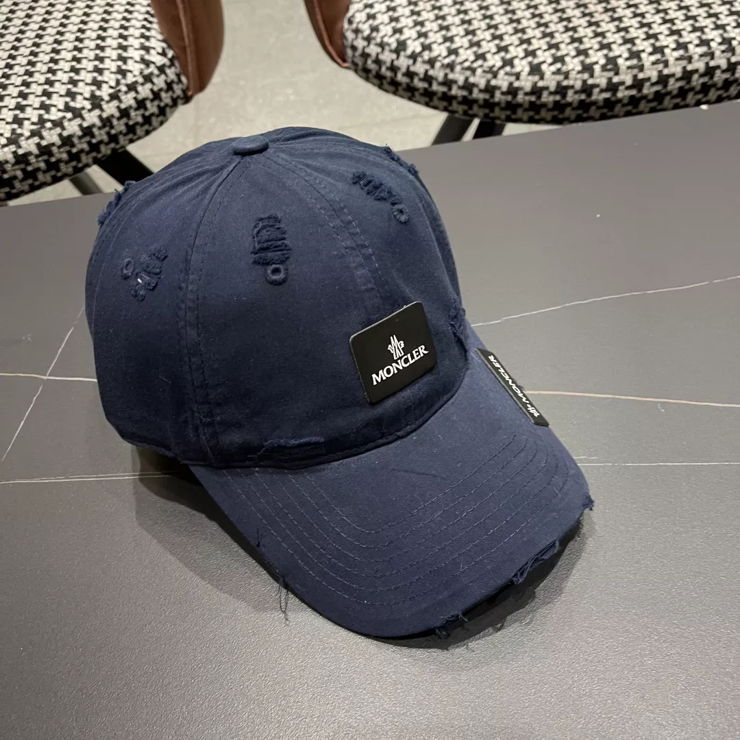 Moncler Caps Refined 5807
