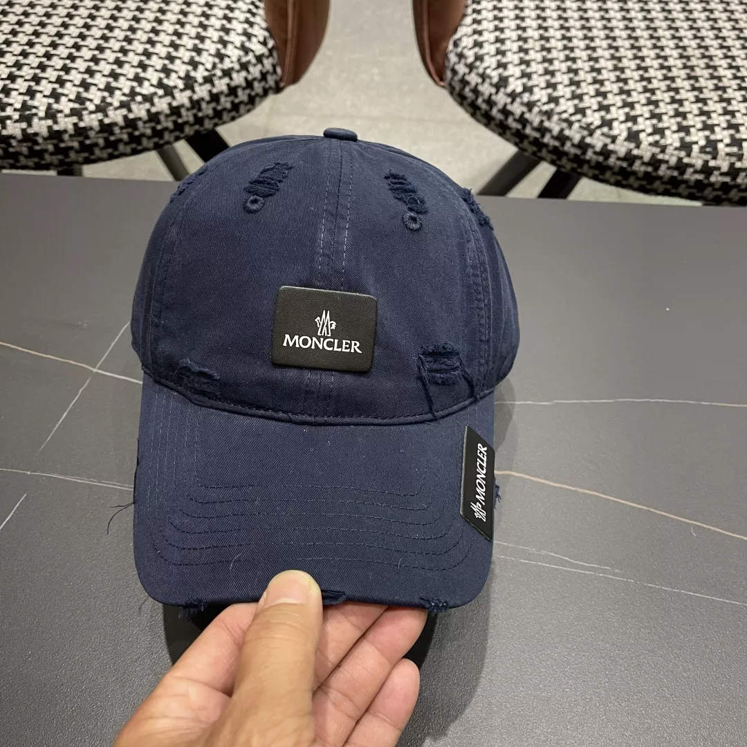 Moncler Caps Refined 5807