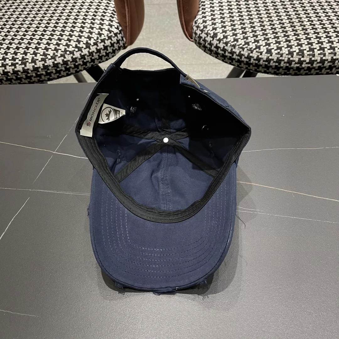 Moncler Caps Refined 5807