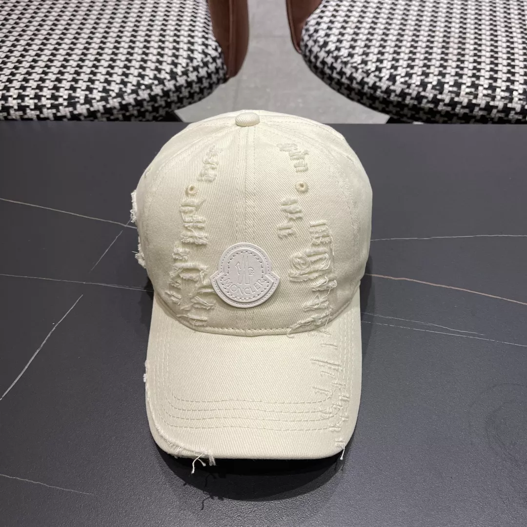 Moncler Caps Resilient 3731
