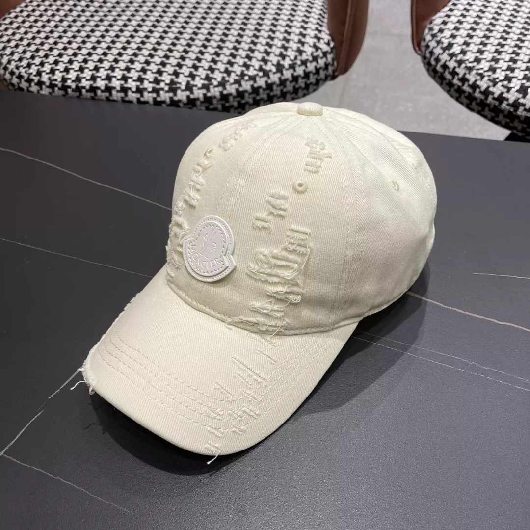 Moncler Caps Resilient 3731