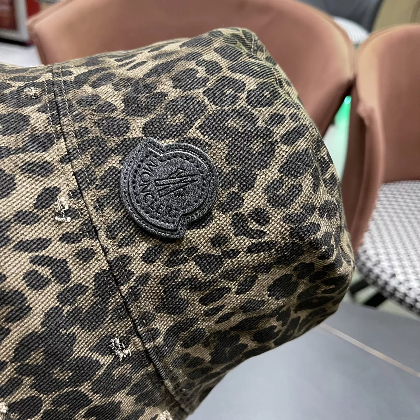 Moncler Caps SmartChoice 370