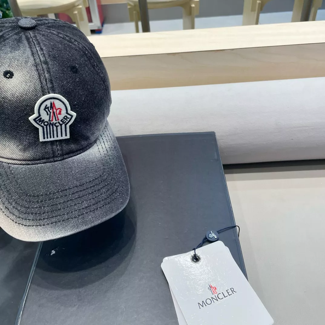 Moncler Caps Soft 2849