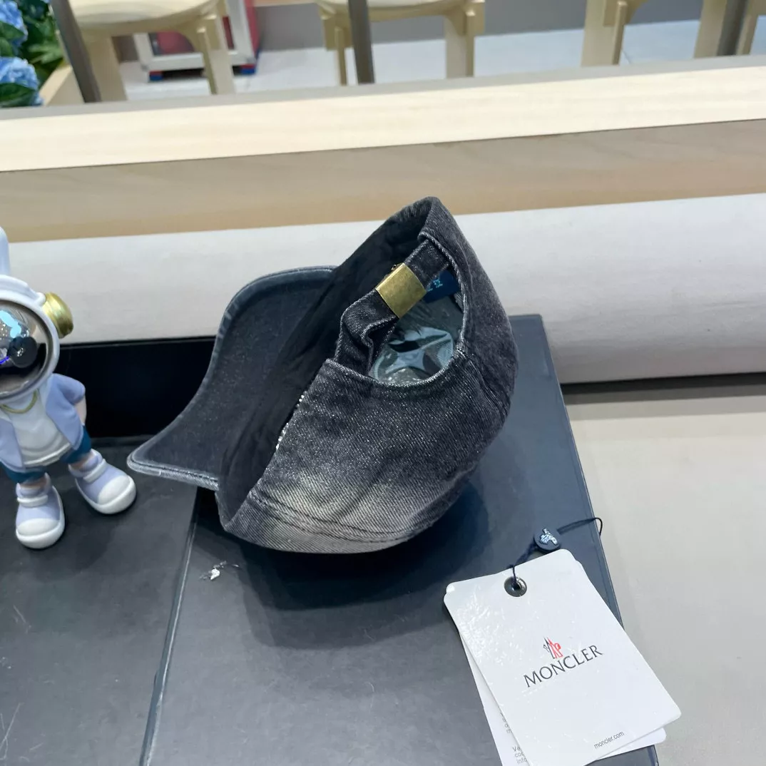 Moncler Caps Soft 2849