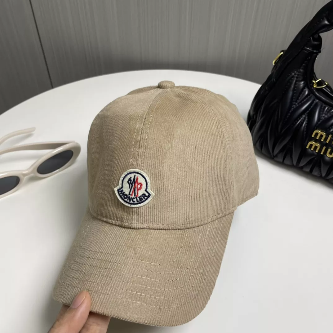 Moncler Caps Soft 4302