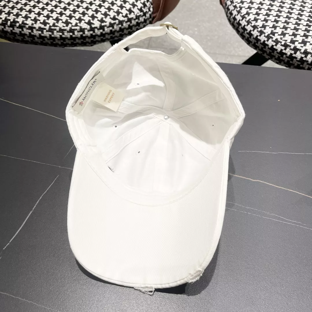 Moncler Caps StreetReady 2021