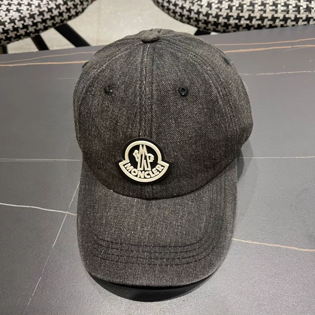 Moncler Caps Stylish 3886