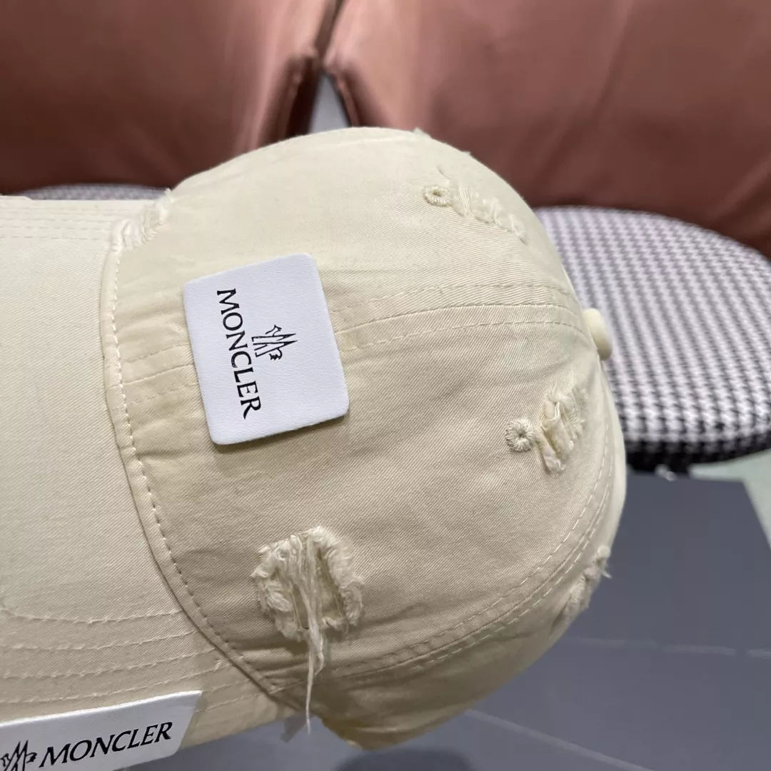 Moncler Caps Trendsetting 1036