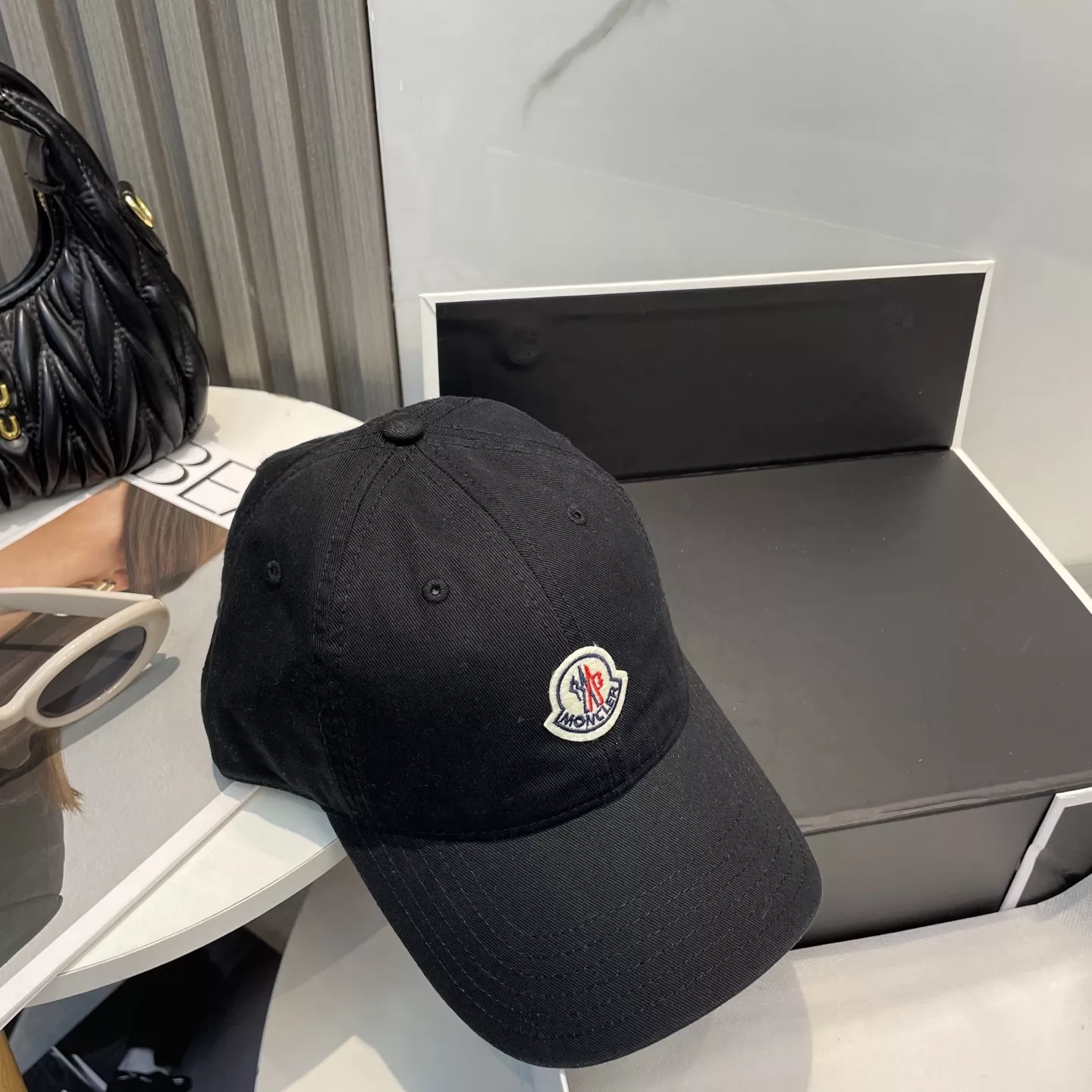 Moncler Caps Trendsetting 1163